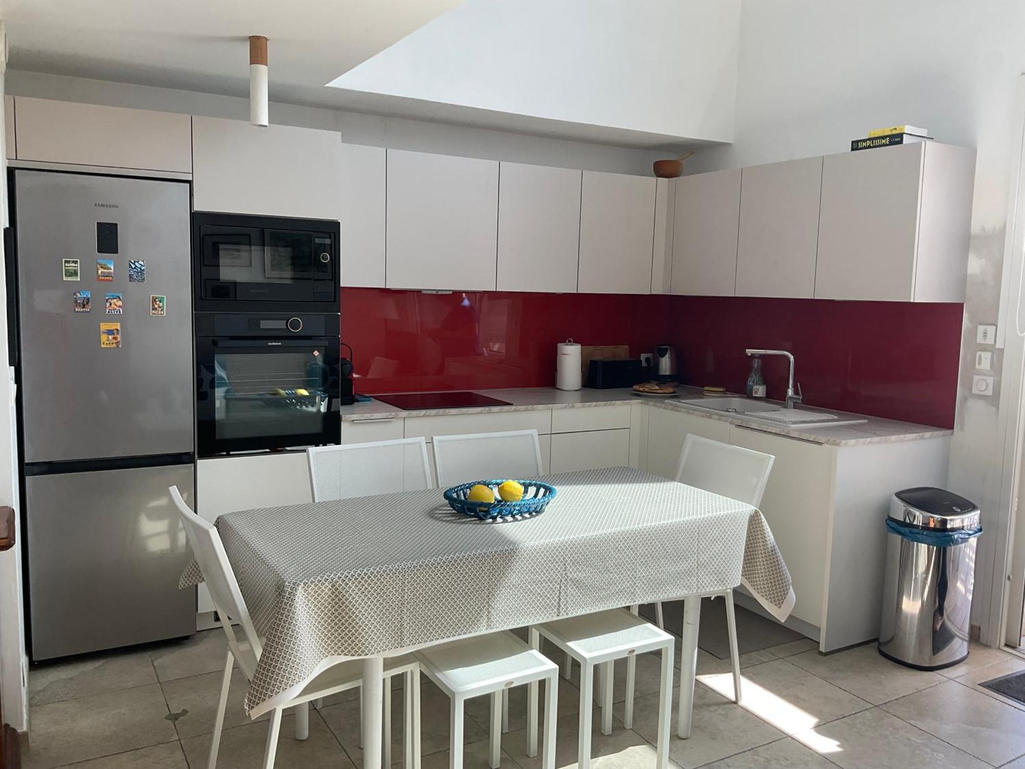 Appartement Cassis, Le Grand Bleu, Triplex Vue Mer, Port 10mn à Pieds *